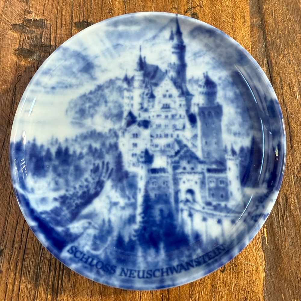 Neuschwanstein Castle decorative Kaiser plate, signed 1980s German